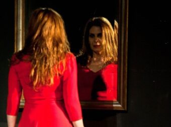 "Η πόρνη από πάνω": Για 10η σεζόν στο Θέατρο CORONET – Θέατρο