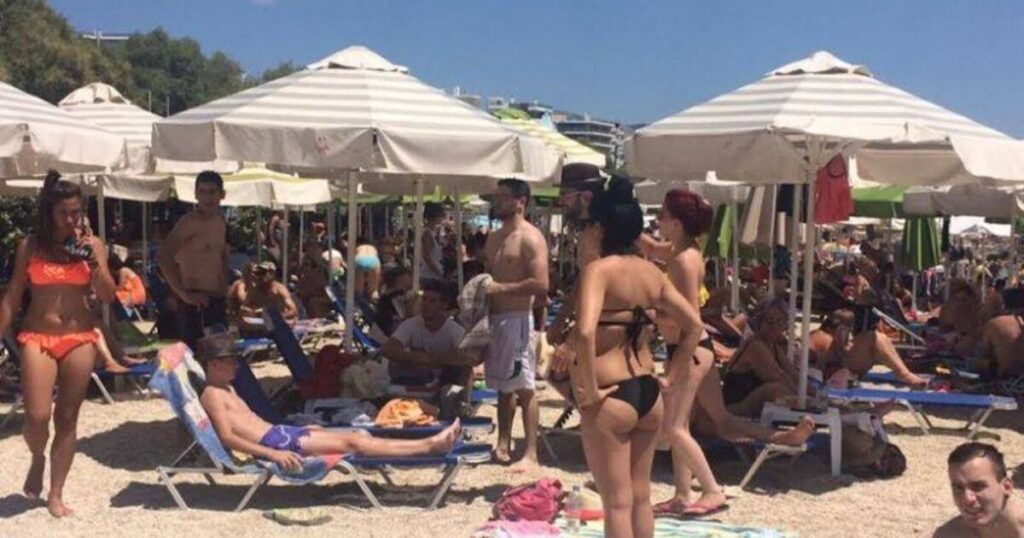 Αληθινό περιστατικό σε παραλία: «Έτσι μεγαλώνουν τα παιδιά τους κάποιοι Ελληνάρες»
