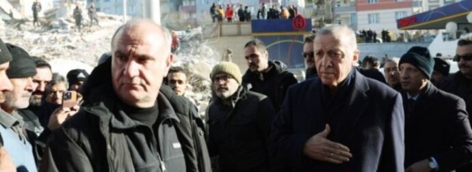 Κράξιμο των σεισμοπαθών στον Ερντογάν: «Μην έρθεις εδώ», «Ντροπή σας! Μας παρατήσατε στην τύχη μας»