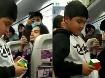Παιδί ιδιοφυΐα λύνει τον κύβο του Ρούμπικ σε δευτερόλεπτα και αφήνει άφωνους επιβάτες πτήσης