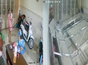 Βίντεο που κόβει την ανάσα: Η στιγμή που μία μάνα σώζει το μωρό της δευτερόλεπτα πριν καταρρεύσει το ταβάνι του σπιτιού