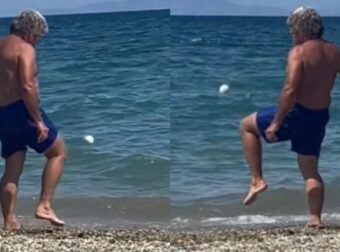 Θρυλικός Βασίλης Χατζηπαναγής: Κάνει τα «μαγικά» του με μπαλάκι σε παραλία και ο κόσμος τον αποθεώνει