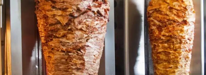 Πρόστιμο σε μεγάλο και πασίγνωστο σουβλατζίδικο της Αθήνας – Δεν ενημέρωσε ότι ο γύρος ήταν κατεψυγμένος