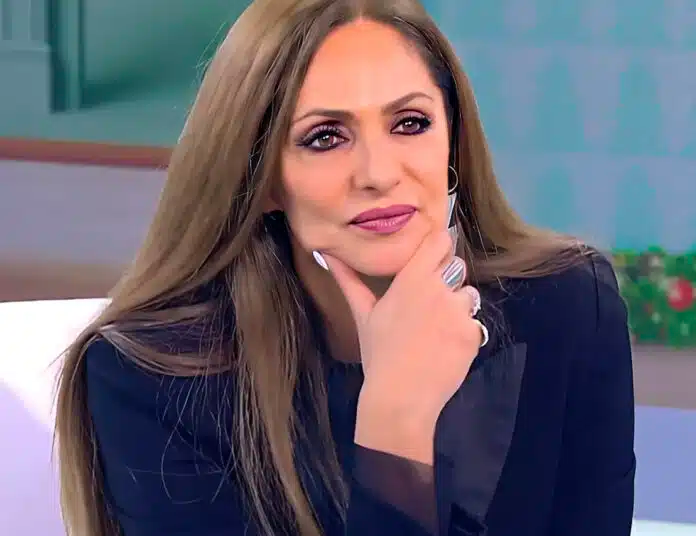 Βίκυ Κουλιανού: «Δεν παντρεύτηκα ξανά γιατί οι σύντροφοί μου ήθελαν να κάνουν παιδιά»