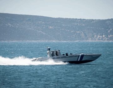 Πόρτο Χέλι: Θρίλερ με νεκρό άνδρα που βρέθηκε πάνω σε νησίδα