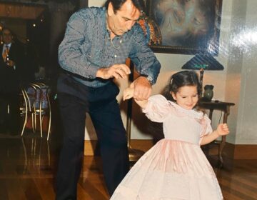 Η Εριέττα Κούρκουλου για τον πατέρα της, Νίκο Κούρκουλου: «Έμαθα ότι πέθανε από την τηλεόραση. Ούτε η κηδεία του ξεχνιέται που… »
