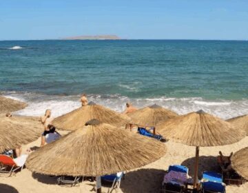 Η Αττική έγινε.. Ντουμπάι: 320 η ξαπλώστρα με κράτηση και dress code στο Καβούρι