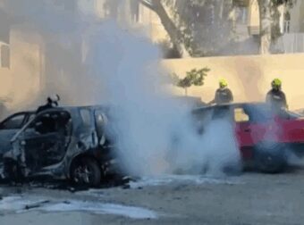 Φωτιά τώρα στη Νέα Σμύρνη – Καίγονται αυτοκίνητα