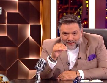 «Είχα να δω τόσο όμορφο πρόσωπο πολύ καιρό…»: Άφωνος στον αέρα ο Αρναούτογλου με την καλεσμένη του Γιούλη Γεωργακοπούλου