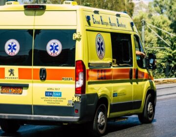 ΧΑΟΣ ΣΤΟ ΚΕΝΤΡΟ ΤΗΣ ΑΘΗΝΑΣ ΜΕΤΑ ΑΠΟ ΠΑΡΑΣΥΡΣΗ ΠΕΖΩΝ ΣΤΗΝ ΟΔΟ ΜΑΡΝΗ