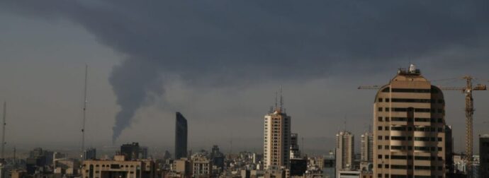 Ισραήλ: Ηχούν σειρήνες εν μέσω πυραυλικής επίθεσης του Ιράν – Εκρήξεις σε Τελ Αβίβ και Ιερουσαλήμ