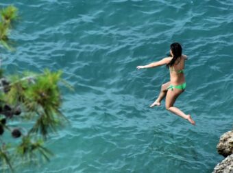 Καιρός: Μαύρα μαντάτα για όσους κανόνισαν διακοπές τον Ιούλιο – Τι φέρνει η ψυχρή λίμνη αυτήν την εβδομάδα