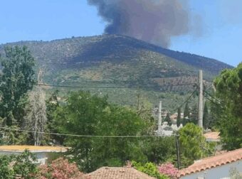 Μεγάλη πυρκαγιά στην Αττική – Εντολή εκκένωσης μέσω του 112 – Οι πρώτες εικόνες – Συναγερμός στην Πυροσβεστική