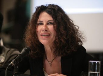 Ελευθερία Αρβανιτάκη: Ακύρωσε τη φετινή καλοκαιρινή περιοδεία