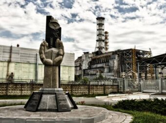 Νέα εκτόξευση πυραύλων από το Ιράν προς το Ισραήλ