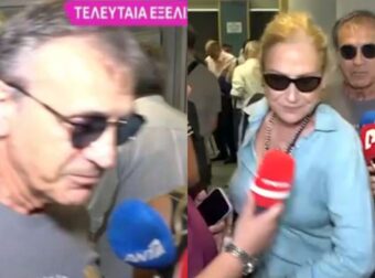Γιώργος Νταλάρας: Η αμήχανη στιγμή που η σύζυγός του τον απομακρύνει από τις κάμερες για να μην κάνει καμία δήλωση