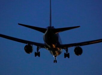 Αναστάτωση σε πτήση από Ηνωμένο Βασίλειο προς Ηράκλειο με 64χρονο μεθυσμένο επιβάτη.