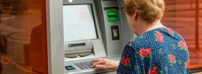 ΑΝΑΣΤΑΤΩΜΕΝΟΙ ΟΙ ΕΛΛΗΝΕΣ ΣΥΝΤΑΞΙΟΥΧΟΙ – ΠΑΙΡΝΟΥΝ ΤΟΥΣ ΛΟΓΙΣΤΕΣ ΤΟΥΣ ΝΑ ΔΟΥΝΕ ΤΙ ΓΙΝΕΤΑΙ