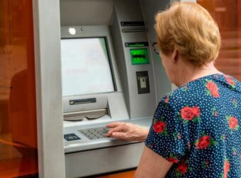 Έρχεται Επίδομα 250 εuρώ στις 10 Ιουλίου: Ποιοι είναι δικαιούχοι και ποιοι εξαιρούνται