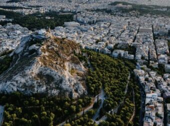 Κλείνει ο Λυκαβηττός λόγω του υψηλού κινδύνου πυρκαγιάς – Σε επιφυλακή ο δήμος Αθηναίων