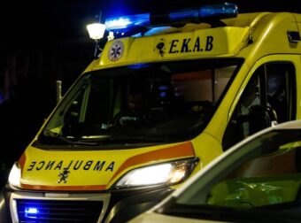 Σοβαρό τροχαίο στο Ηράκλειο Κρήτης – Συναγερμός στα ασθενοφόρα του ΕΚΑΒ (ΕΙΚΟΝΕΣ)