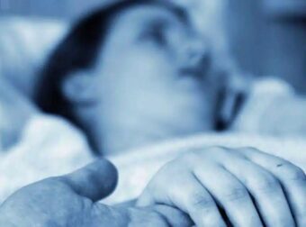 10 σημάδια ότι ο θάν:ατος πλησιάζει και δεν πρέπει να τα αγνοήσετε