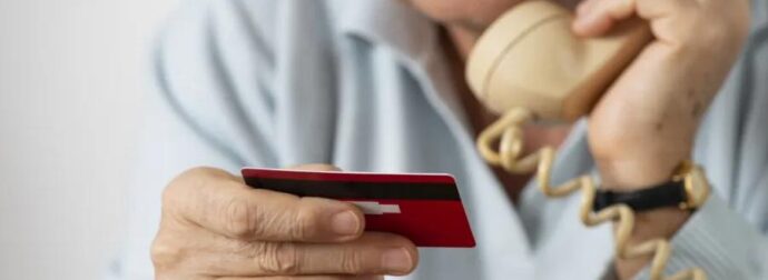 Μην απαντήσετε: Το τηλεφώνημα που αδειάζει τραπεζικoύς λoγαριασμούς – Ήρθε και στην Ελλάδα