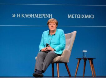 Μέρκελ: «Εντυπωσιάστηκα πως άντεξαν οι Έλληνες με αυτά που έγιναν στα μνημόνια, αναρωτήθηκα αν θα άντεχαν οι Γερμανοί»