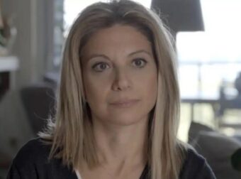 Ασταμάτητη η Καρυστιανού – Η νέα κίνηση της για να ρίξει και να «τελειώσει» την κυβέρνηση