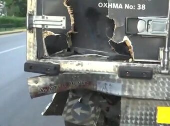 Καλλιθέα: Σκοτώθηκε 48χρονος αστυνομικός σε σφοδρό τροχαίο – Η μηχανή του «καρφώθηκε» σε σταθμευμένο φορτηγό (βίντεο)