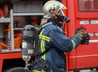Θεσσαλονίκη: Φωτιά στον Βαρδάρη, επειχειρεί η πυροσβεστική