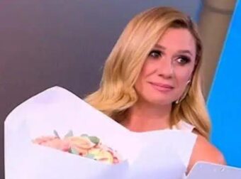 Κατερίνα Καραβάτου: «Πάγωσε» με την on air έκπληξη στο πλατό – «Μου κάνετε πλάκα;»