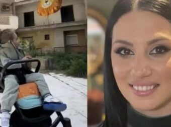 Ο μικρός Χρήστος αφήνει μπαλόνι στον ουρανό για τη μαμά του που χάθηκε στα Τέμπη