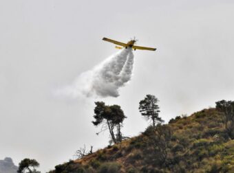 ΑΛΓΕΡΙΑ: ΣΥΝΕΤΡΙΒΗ ΠΥΡΟΣΒΕΣΤΙΚΟ ΑΕΡΟΣΚΑΦΟΣ ΜΕΤΑ ΤΗΝ ΑΠΟΓΕΙΩΣΗ – 4 ΝΕΚΡΟΙ
