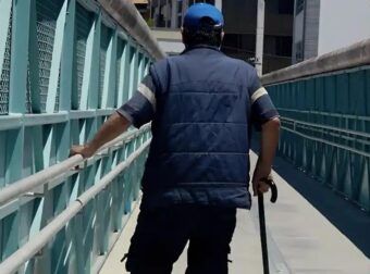 Ρόδος: Εγκαταστάθηκαν παράνομα σε σπίτι ηλικιωμένου με κινητικά προβλήματα – 7 συλλήψεις, ανάμεσά τους ανήλικοι