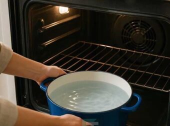 Ανακάλυψα αυτό το κόλπο για τον καθαρισμό του φούρνου και δεν θα χρησιμοποιήσω ξανά καμία άλλη μέθοδο