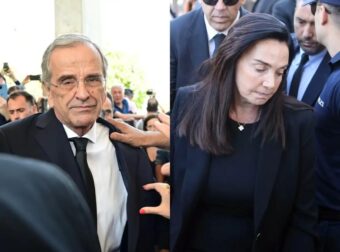 Κηδεία Λέvας Σαμαpά: Τραγικές φιγούρες οι γονείς της, Αντώνης και Γεωργία Σαμαpά