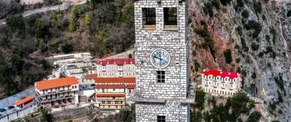 Το μέρος της Ελλάδας που ανάβουν σόμπες κατακαλόκαιρο – Το βράδυ μπουφανάκι