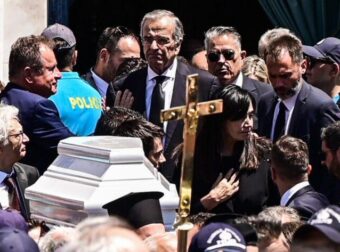 Ανατριχίλα: Το ηχητικό ντοκουμέντο από τον σπαρακτικό επικήδειο του Αvτώνη Σαμαpά για την κόρη του