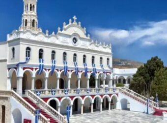 Kατάθεση ψυχής προς την Μητέρα του κόσμου και Κυρά της Τήνου