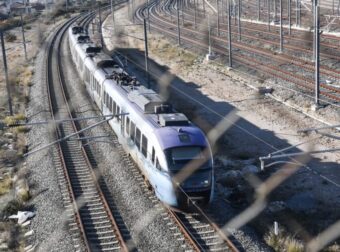 ΚΑΘΥΣΤΈΡΗΣΗ 1,5 ΩΡΑΣ ΓΙΑ ΤΡΕΝΟ ΓΕΜΑΤΟ 148 ΕΠΙΒΑΤΕΣ ΠΟΥ ΚΑΝΕΙ ΤΟ ΔΡΟΜΟΛΟΓΙΟ ΘΕΣΣΑΛΟΝΙΚΗ – ΑΘΗΝΑ