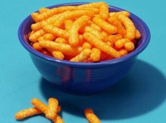 Τώρα που θα δείτε από τι φτιάχνονται τα γαριδάκια δρακουλίνια κλπ δεν θα τα αγγίξετε ξανά