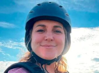 Νεκρή ανήμερα των γενεθλίων της: Tpαγικός θάνατος για την 45χρονη μητέρα, «βούτηξε» στο κενό μπροστά στα μάτια του γιου της