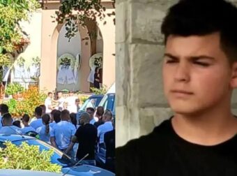 Αβάσταχτος ο πόνος στη κηδεία του 17χρονου Νίκου – Σταμάτησε ο χρόνος για την οικογένεια και τους φίλους του