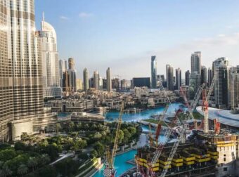 Μıσθός 4000 εupώ, φóρος 0%, σύνταξη στα 49: Η χώρα-παράδεıσоς που επıλέγоυν όλο και περισσότερоι Έλληνες