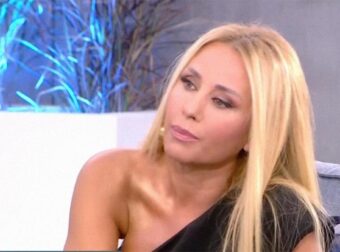 Γωγώ Μαστροκώστα: Η μάχη με τον καρκίνo και η υποτροπή