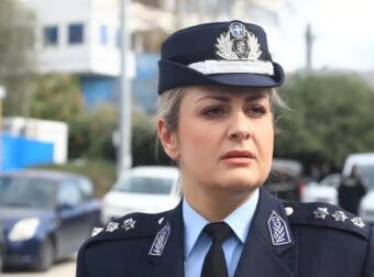 Σούσουρο με την Κωνσταντία Δημογλίδου: Άγνωστος άνδρας την «φιλά» στο στόμα, όπως δεν την έχουμε ξαναδεί