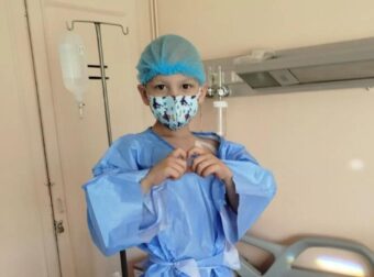 Συγκινεί η μάχη του 6χρονου Γιώργου με τον καρκίνο: «’Εχει υποβληθεί σε τρεις χειρουργικές επεμβάσεις»