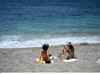 Κατεβάστε ξανά τα μαγιό σας, έρχεται νέος “Καύσωνας”: Ανατροπή στην ανατροπή με τον καιρό, έτσι θα κάνουμε Σεπτέμβριο, ποιες περιοχές στο «Κόκκινο»
