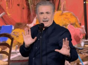 Λάκης Λαζόπουλος: «Θα τρελαθώ, 200 γέροι κουμαντάρουν όλη την Ελλάδα»